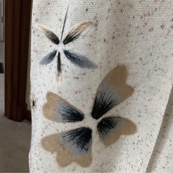 Scarf - Picture 3 of 3